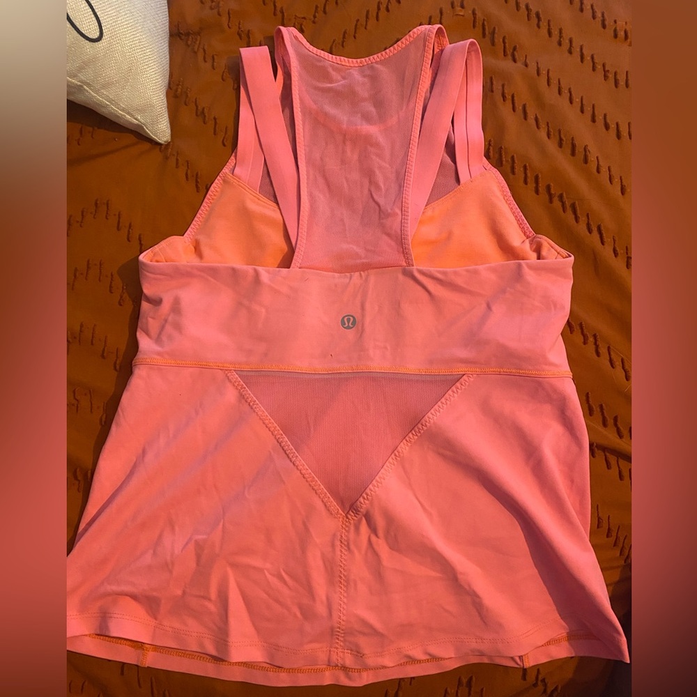 Lululemon top